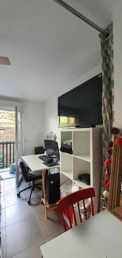 A 10 Min A Pied De La Plage De Apartment *